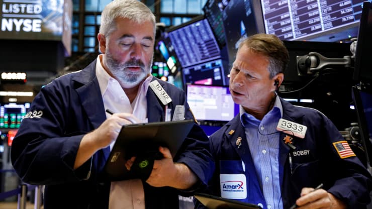 Stock futures dip as Wall Street looks to build on recent rebound